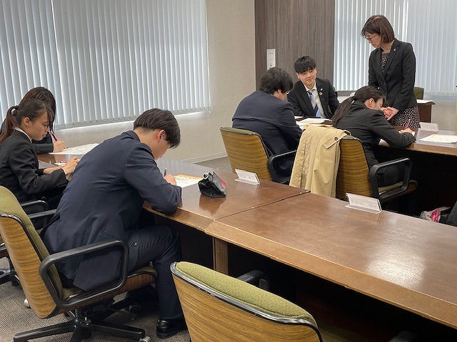 新入社員の様子