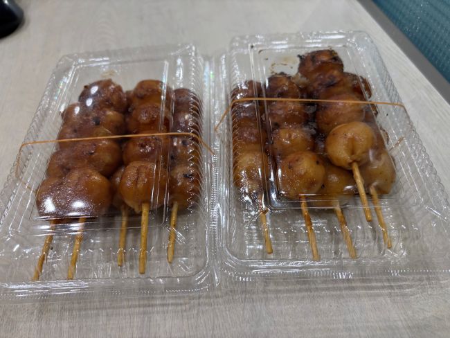 しょうゆの香りに誘われて🍡