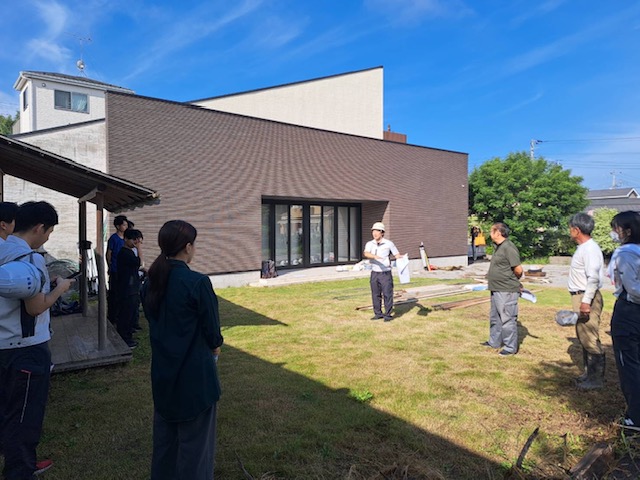 ストローベイルハウス始動