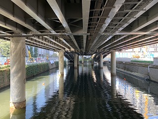場所を変えて