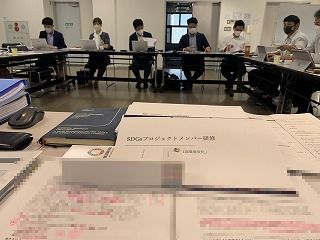 百尺竿頭に一歩を進む