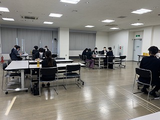 座談会