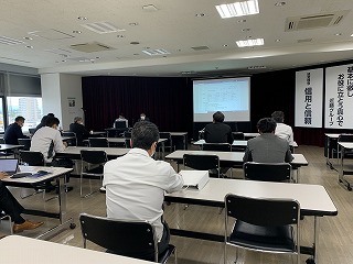 全体朝礼と安全衛生委員会